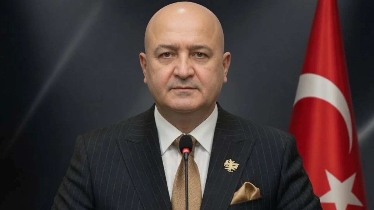 Ertem’den seyyar satıcıya müdahale görüntülerine tepki: “Gücünüz sadece fakire mi yetiyor?”